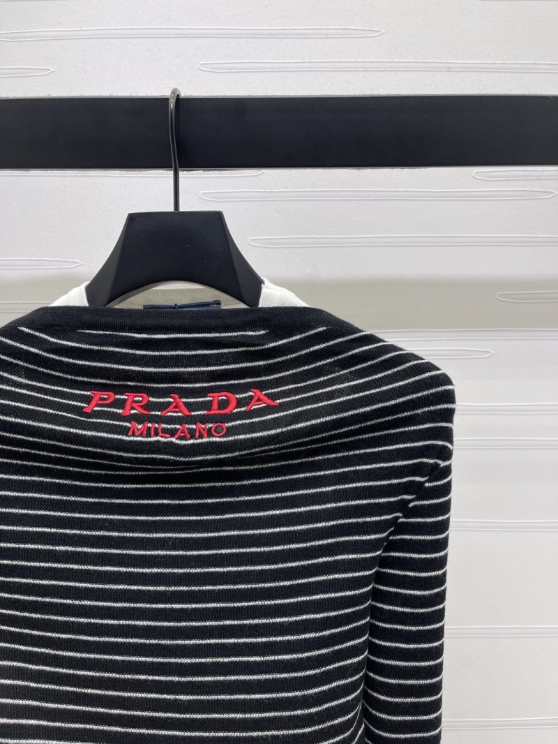 Pra*a sweaters